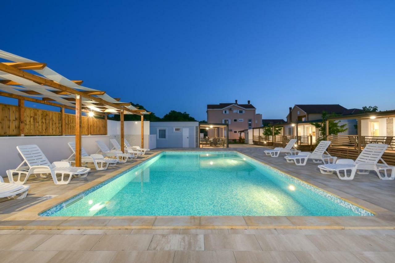 Bungalov Medanic - Private Pool Privlaka  Zewnętrze zdjęcie