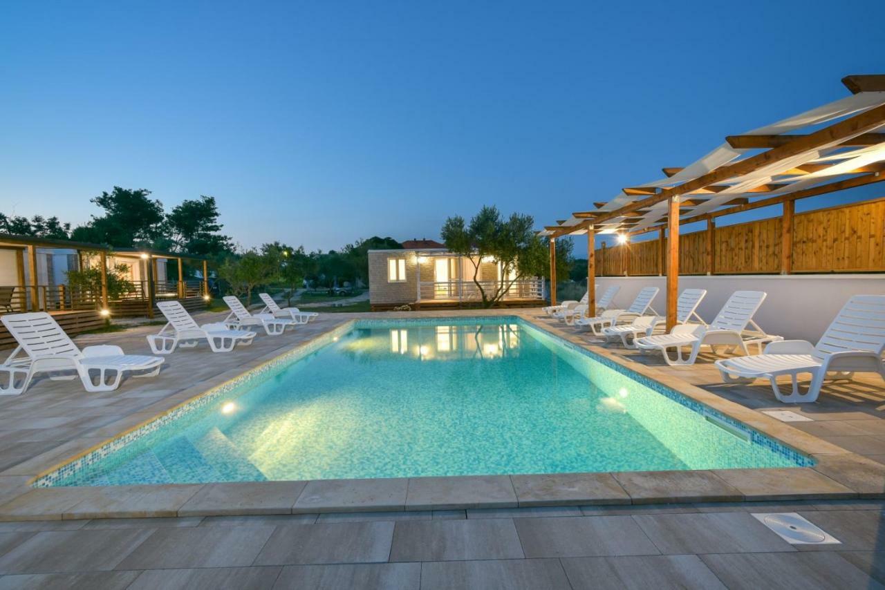 Bungalov Medanic - Private Pool Privlaka  Zewnętrze zdjęcie