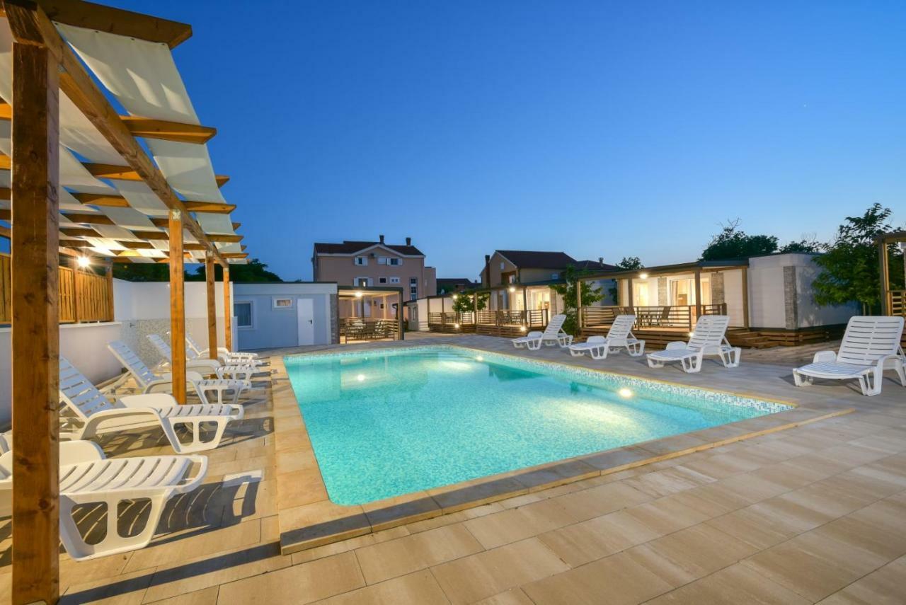 Bungalov Medanic - Private Pool Privlaka  Zewnętrze zdjęcie
