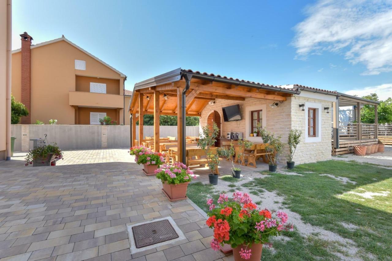 Bungalov Medanic - Private Pool Privlaka  Zewnętrze zdjęcie