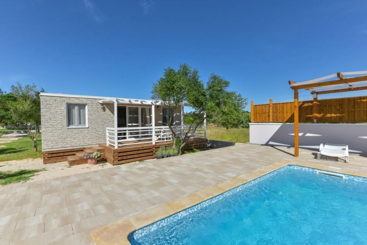 Bungalov Medanic - Private Pool Privlaka  Zewnętrze zdjęcie