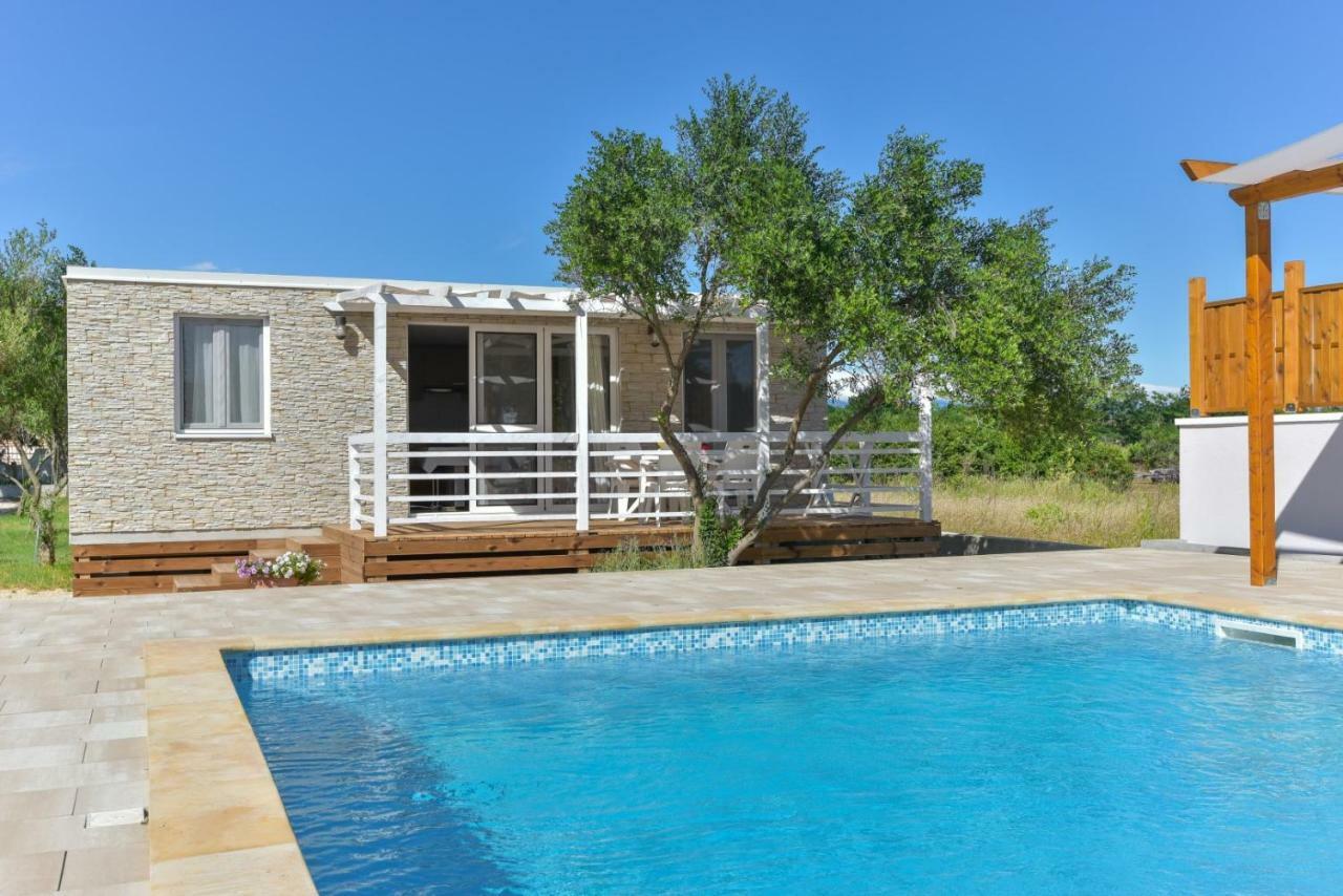Bungalov Medanic - Private Pool Privlaka  Zewnętrze zdjęcie